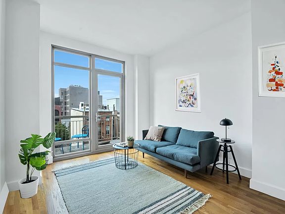 3rd image of 315 Gates Ave APT 4N