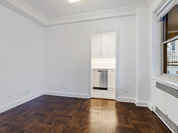 5th image of 300 E 57th St APT 6C