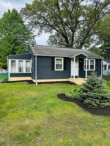 25 Ivan St, Springfield, MA, 01104