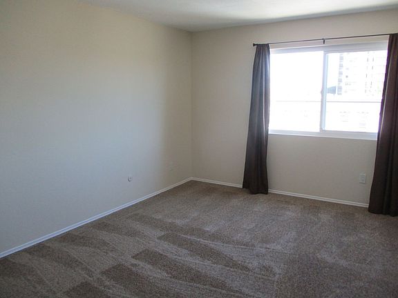 5th image of 3431 Park Blvd APT 304