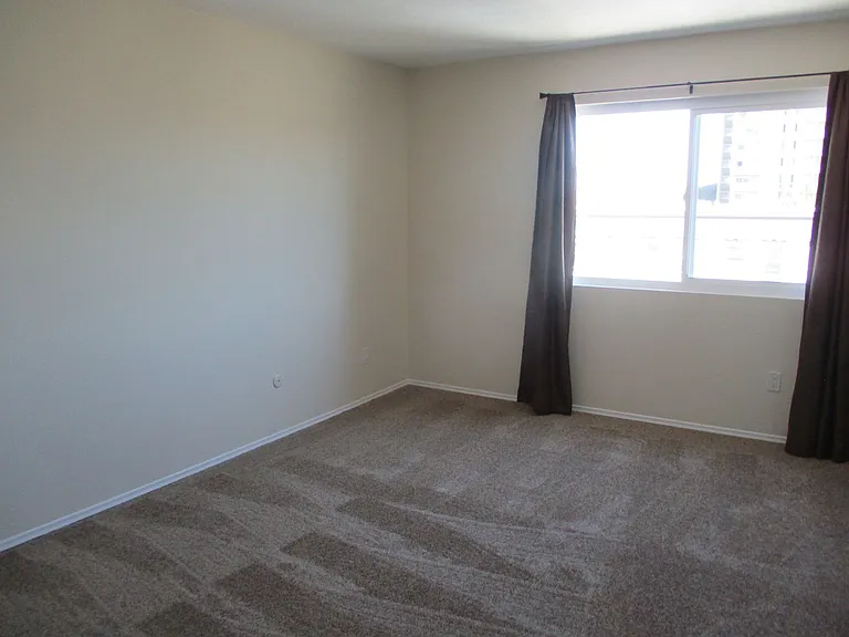 3431 Park Blvd #304 — Photo 5