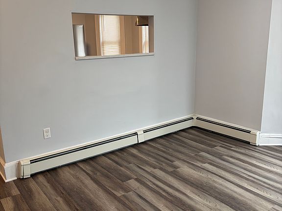 4th image of 412 Talbot Ave