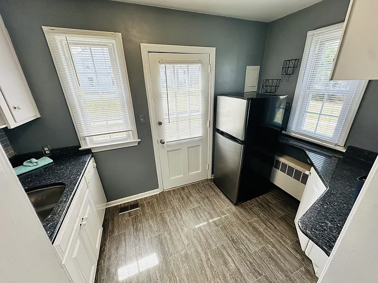 1700 Roslyn Dr #27D — Photo 7