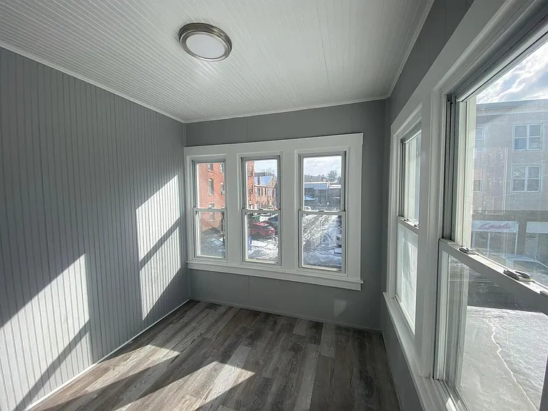 50 Cabot St #2L — Photo 4
