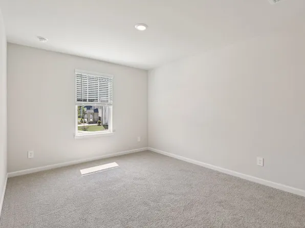 26 Rise Rd, Adairsville, GA 30103