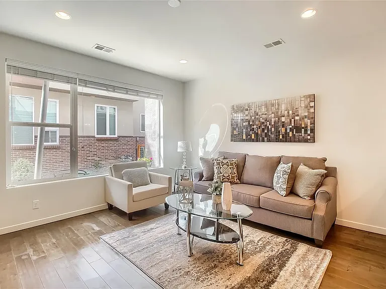 3464 Albion St — Photo 4