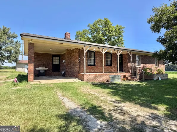 56 Cheek Ln, Canon, GA 30520