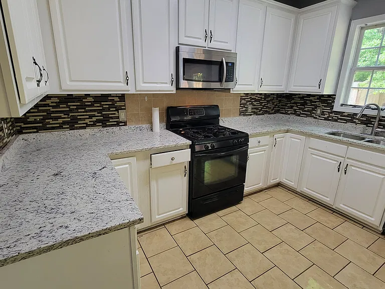 745 Terrace Creek Dr — Photo 18