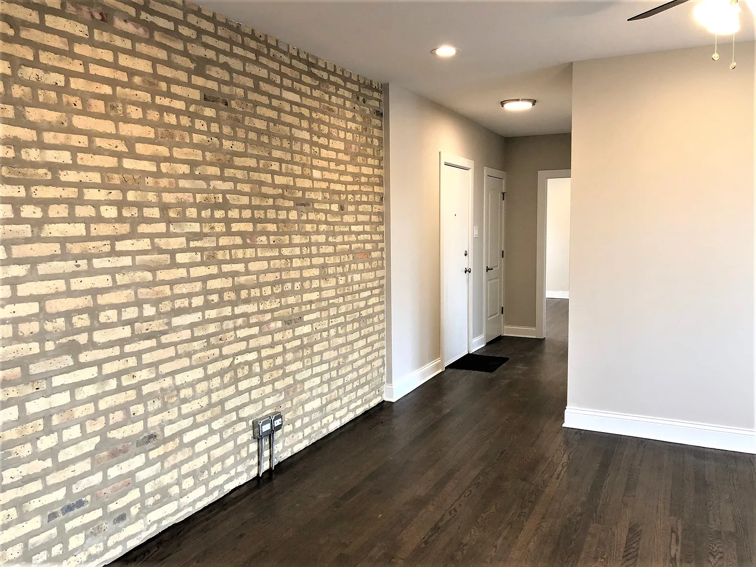 2 bed, 1100 sqft, $3,195 — Photo 1