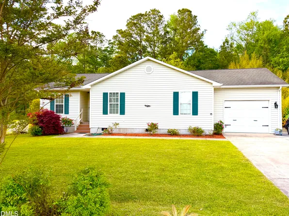 707 Blue Jean Rd, Whiteville, NC 28472