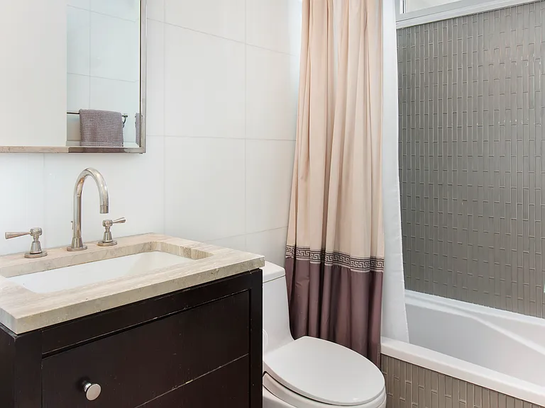 212 E 47th St #16C — Photo 7
