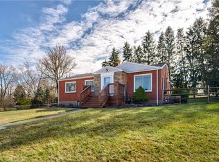 1572 Crestview Dr, Pittsburgh, PA 15237