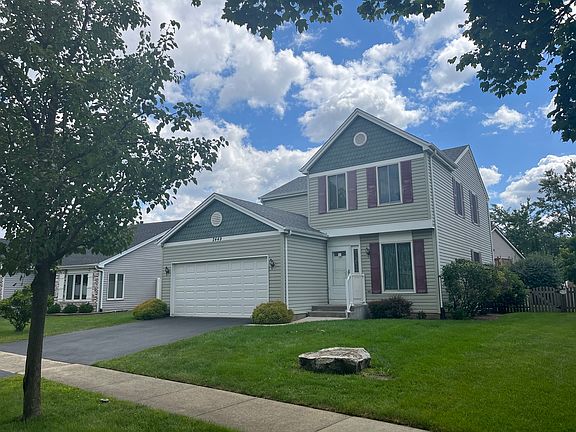 2nd image of 2449 Carlton Dr