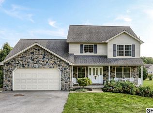 9 Manor Dr, Halifax, PA 17032