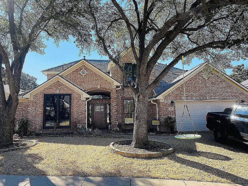 1st image of 2901 Saint Andrews Dr