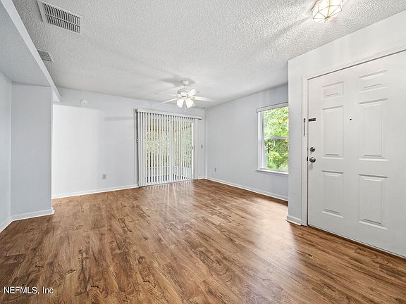 4th image of 155 SOUTHERN BRIDGE Boulevard #6