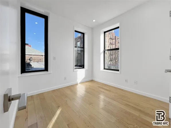 1273 Rogers Avenue 5 image 2 of 10