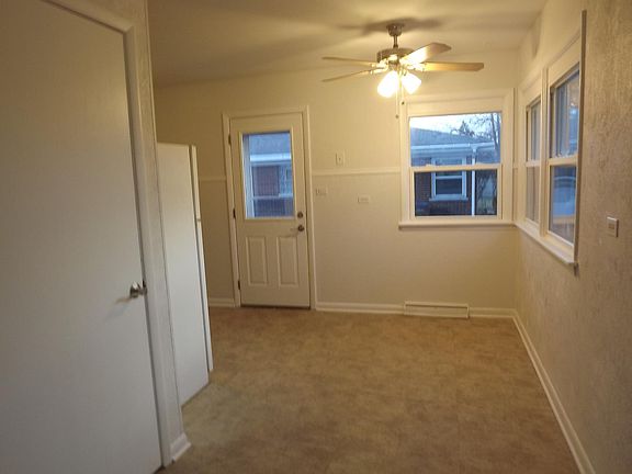 5th image of 217 E Plymouth St