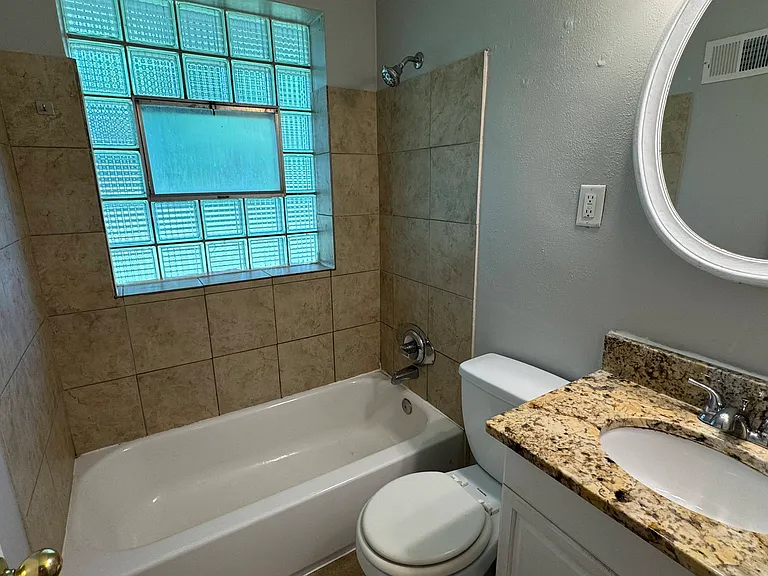 7814 Wayne Ave — Photo 10