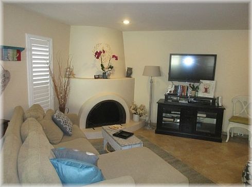 3rd image of 1823 E Hayward Ave Unit 3