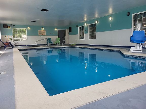 3rd image of 891 Ocean Shores Blvd NW #102