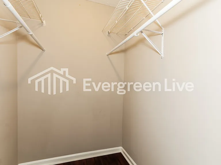 7401 Brampton Ct — Photo 10
