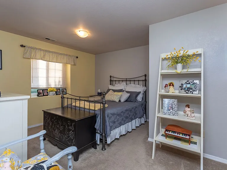 111 Iveystone Ct — Photo 29