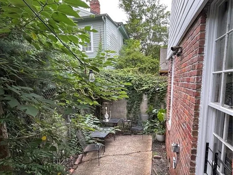 112 Houston St — Photo 28