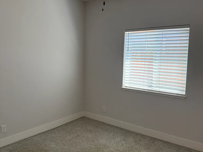 12 Celtic Ct — Photo 11