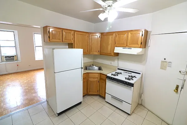 Rented by Oxford Property Group | media 2