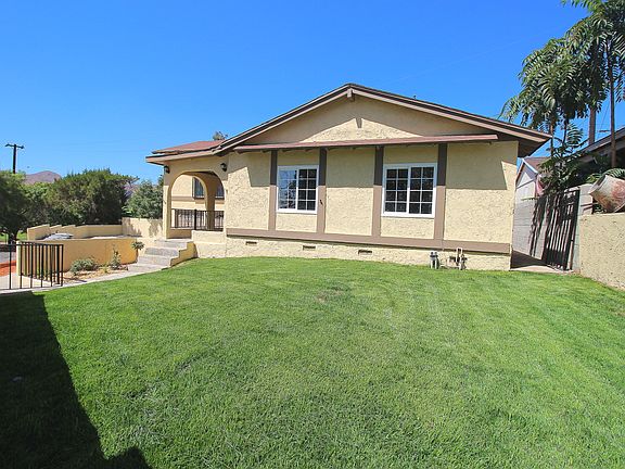 2nd image of 15700 Country Club Dr