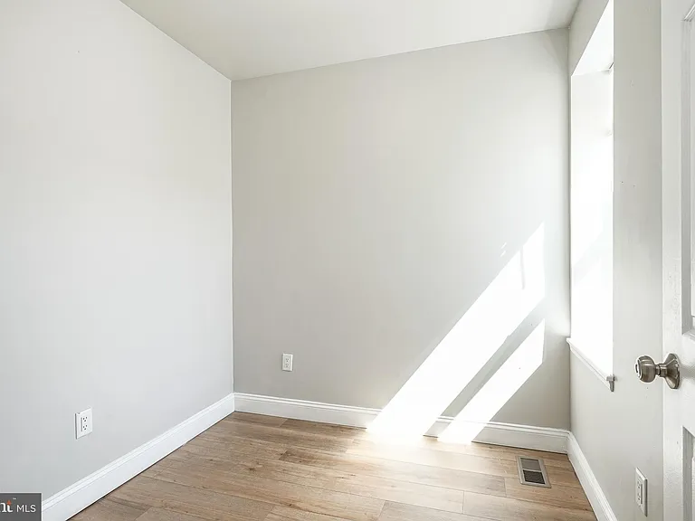 3037 Tulip St — Photo 19