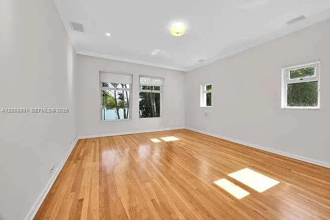 621 N Mashta Dr — Photo 15