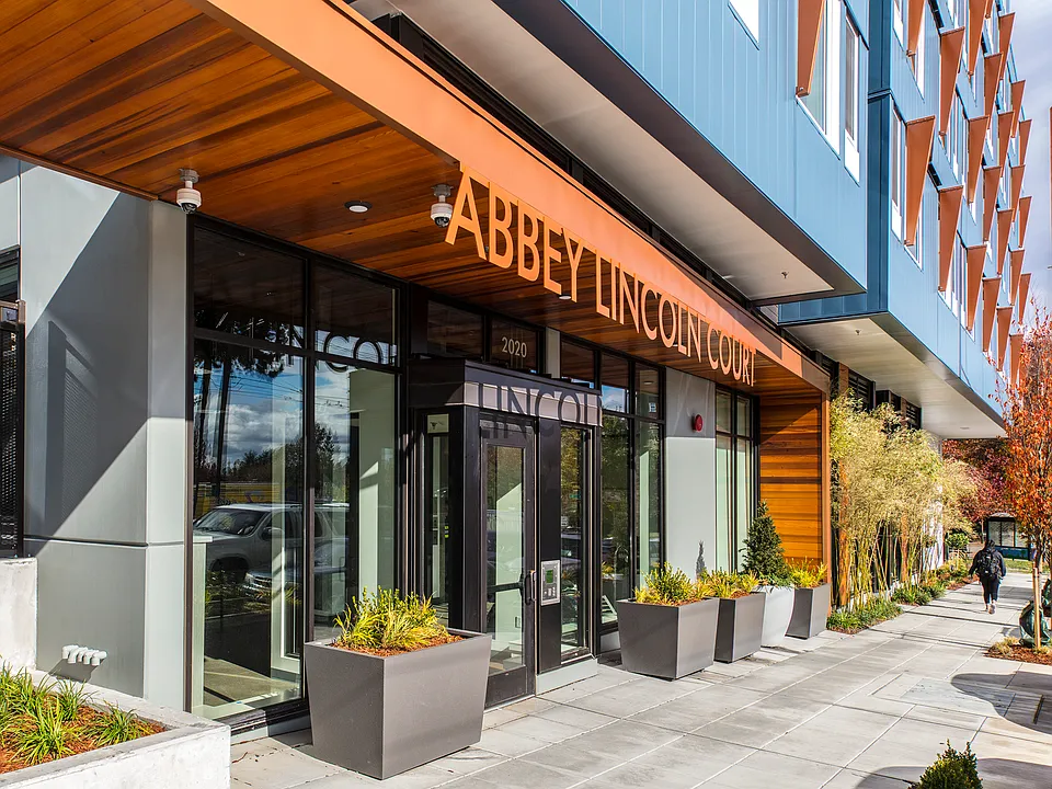 Abbey Lincoln Court