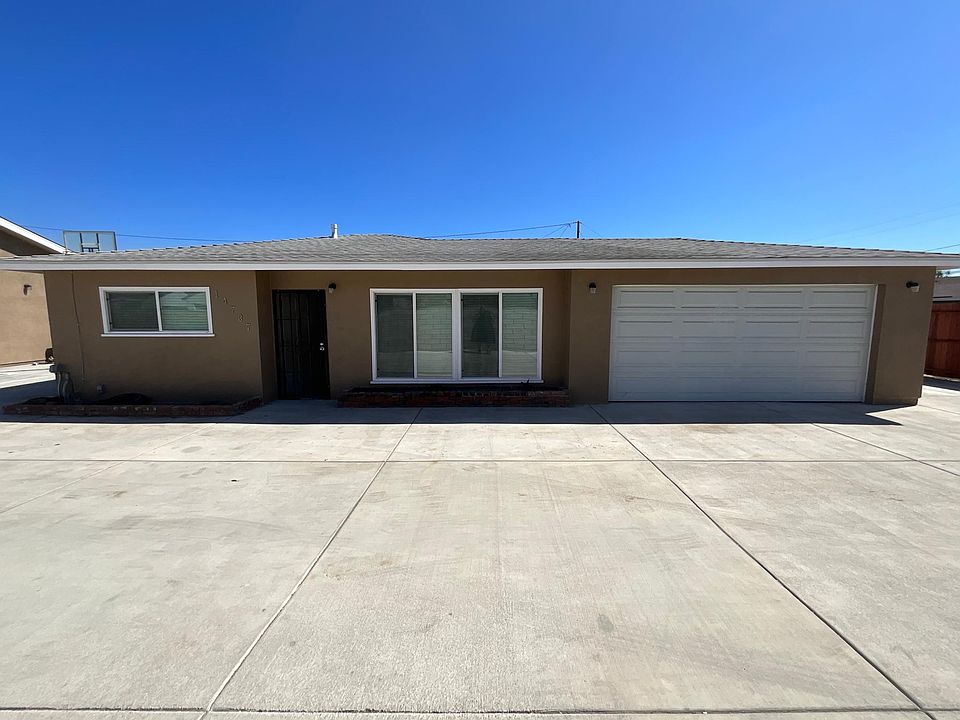 Front of 2 bedroom