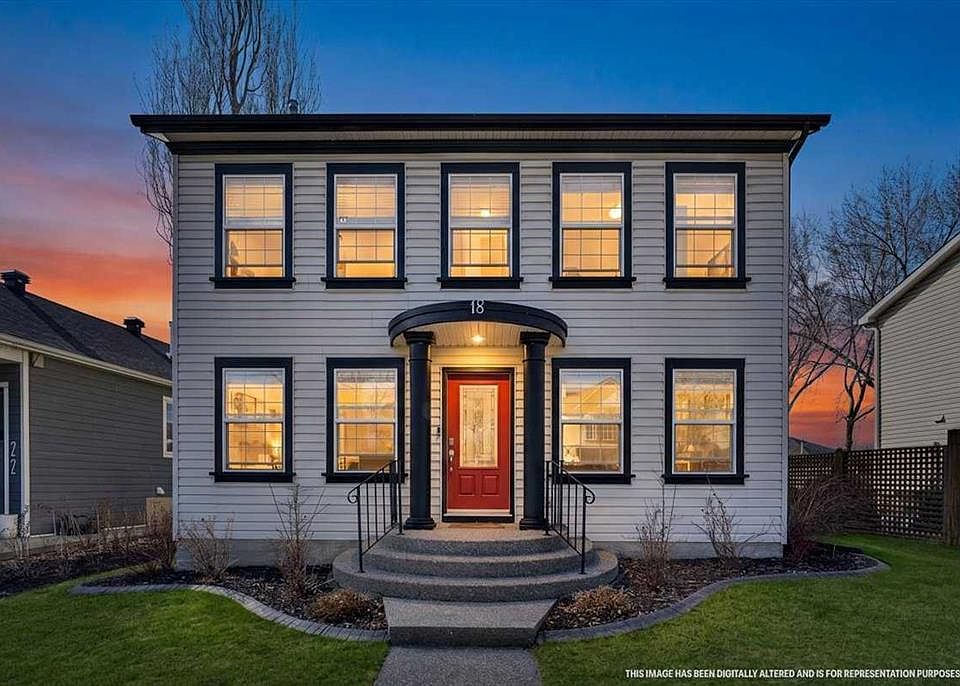 1st image of 18 Inverness Rise SE
