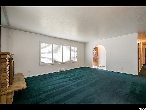 4th image of 4041 S Ivana St