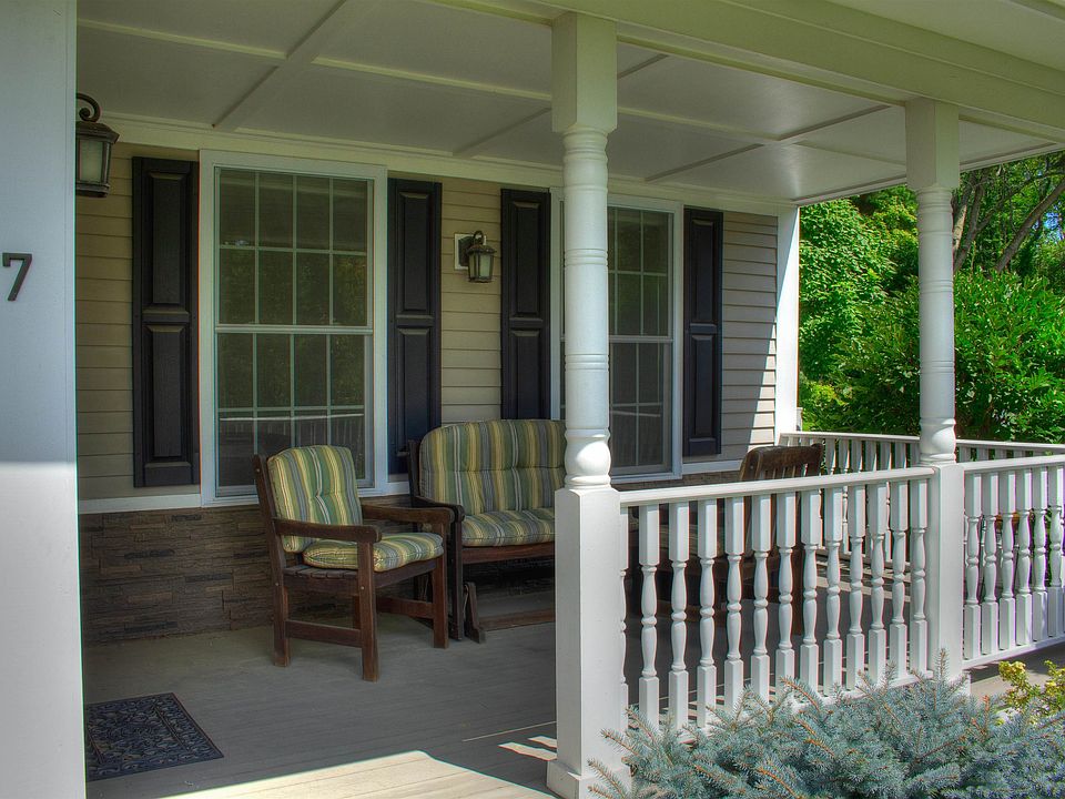 1st image of 7 Winchester Road