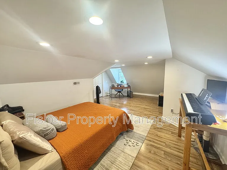 2205 Fenton St — Photo 22
