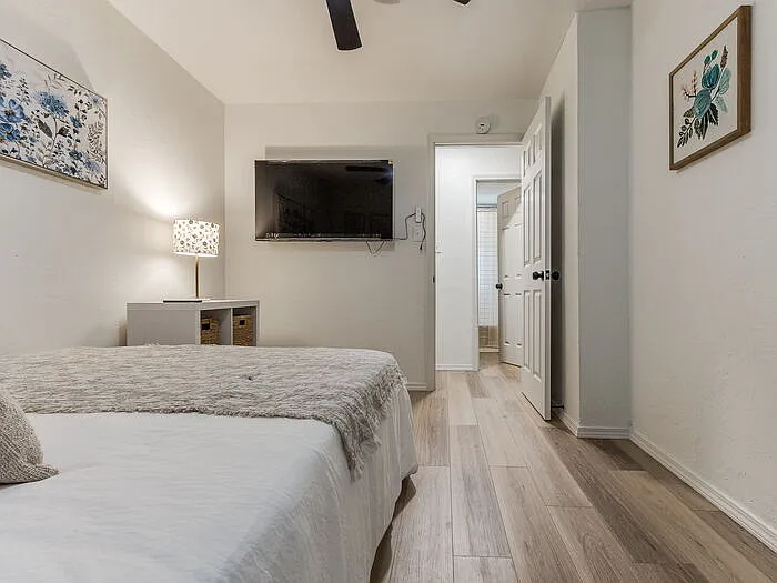 411 Showalter Dr — Photo 22