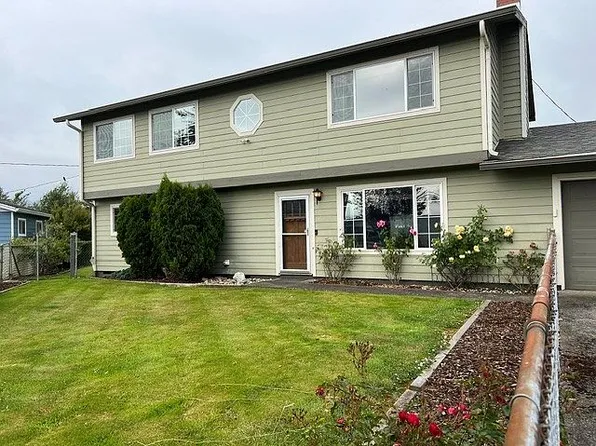 4208 Ginkgo Ave, Tillamook, OR 97141