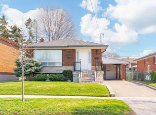 63 Packard Blvd, Toronto, ON M1P 4K6