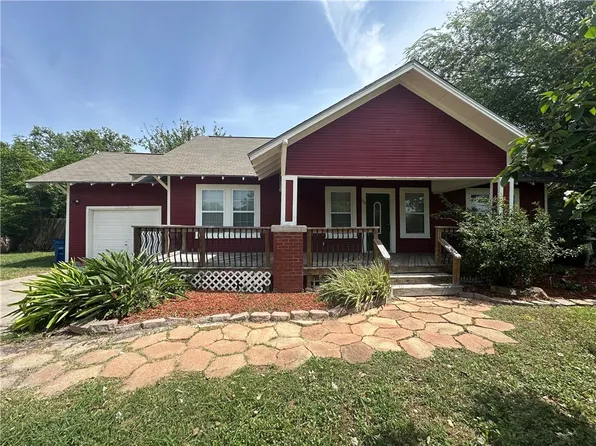 131 Dell Ave, Portland, TX 78374