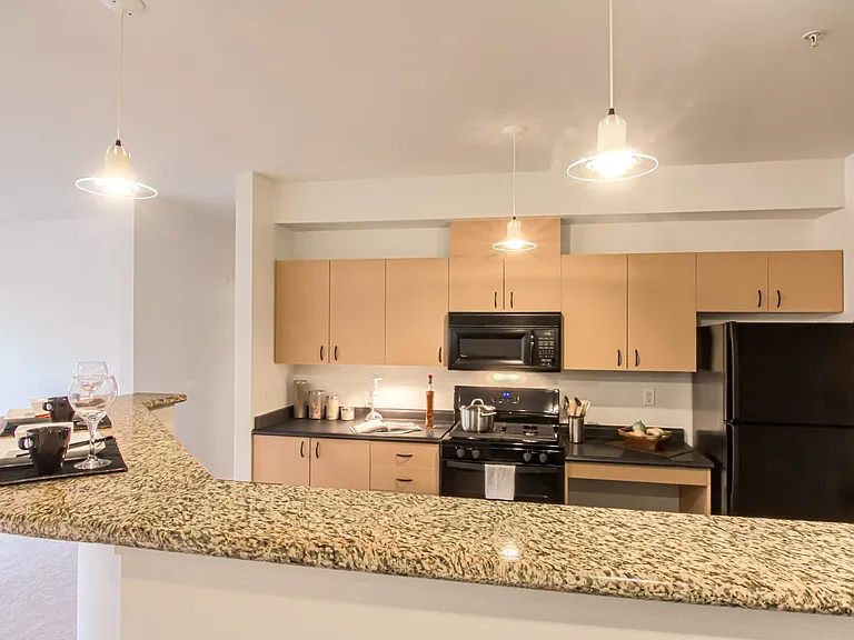 Saffron Apartments — Photo 24