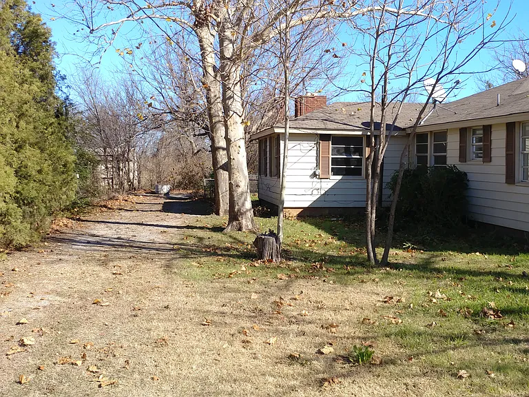 209 Prairie Ave — Photo 16