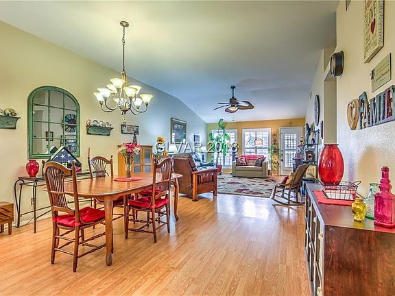 4th image of 4816 Cedar Lawn Way