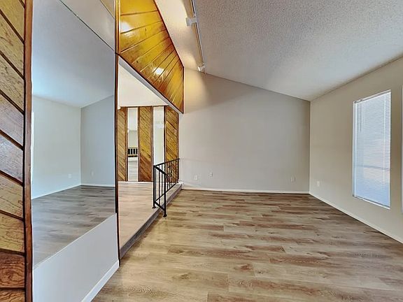 5th image of 5931 Loch Arbor Ln