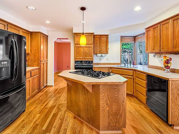 Island kitchen