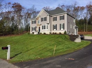 50 Northland Rd, Windham, NH 03087