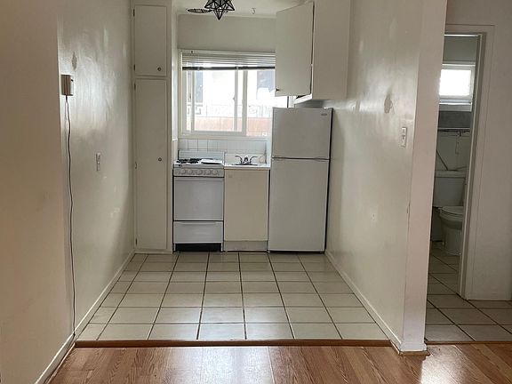 4th image of 1518 Stanford St APT 4